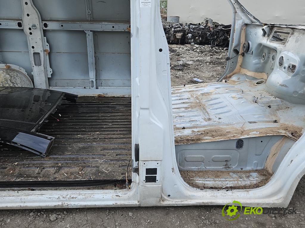 Renault Master III 2010-2019 2.3 dci 101 HP manual 74 kW 2299 cm3 5- Práh: pravý  (Karoséria ostatné)