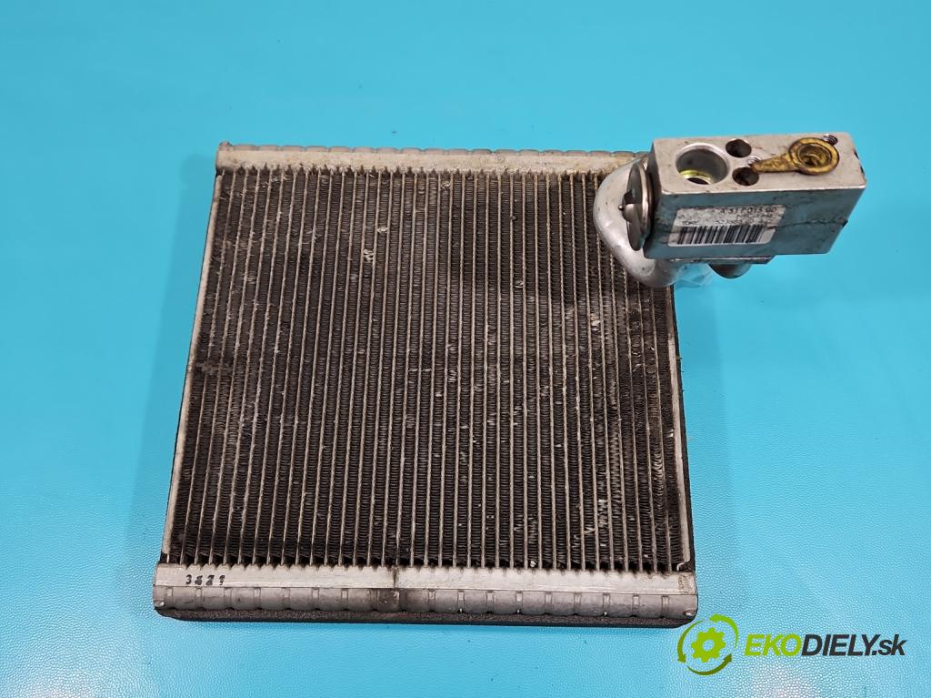 Renault Master III 2010-2019 2.3 dci 101 hp manual 74 kW 2299 cm3 5- radiátor 52358590 (Radiátory topení)