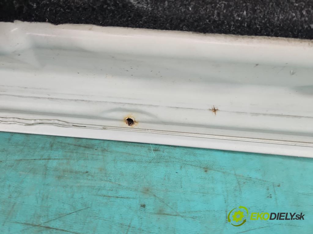 Chevrolet Lacetti 1.6 16V 109 hp manual 80 kW 1598 cm3 4- zadní kufrové dveře  (Zadní kapoty)