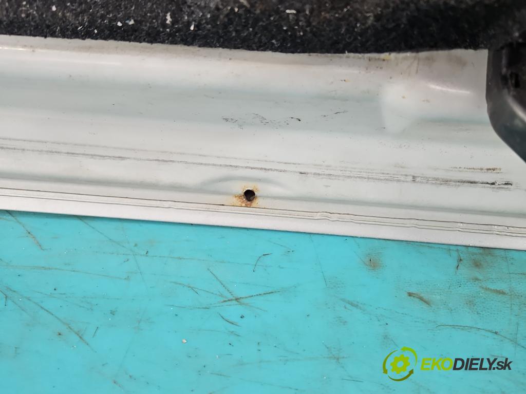 Chevrolet Lacetti 1.6 16V 109 hp manual 80 kW 1598 cm3 4- zadní kufrové dveře  (Zadní kapoty)