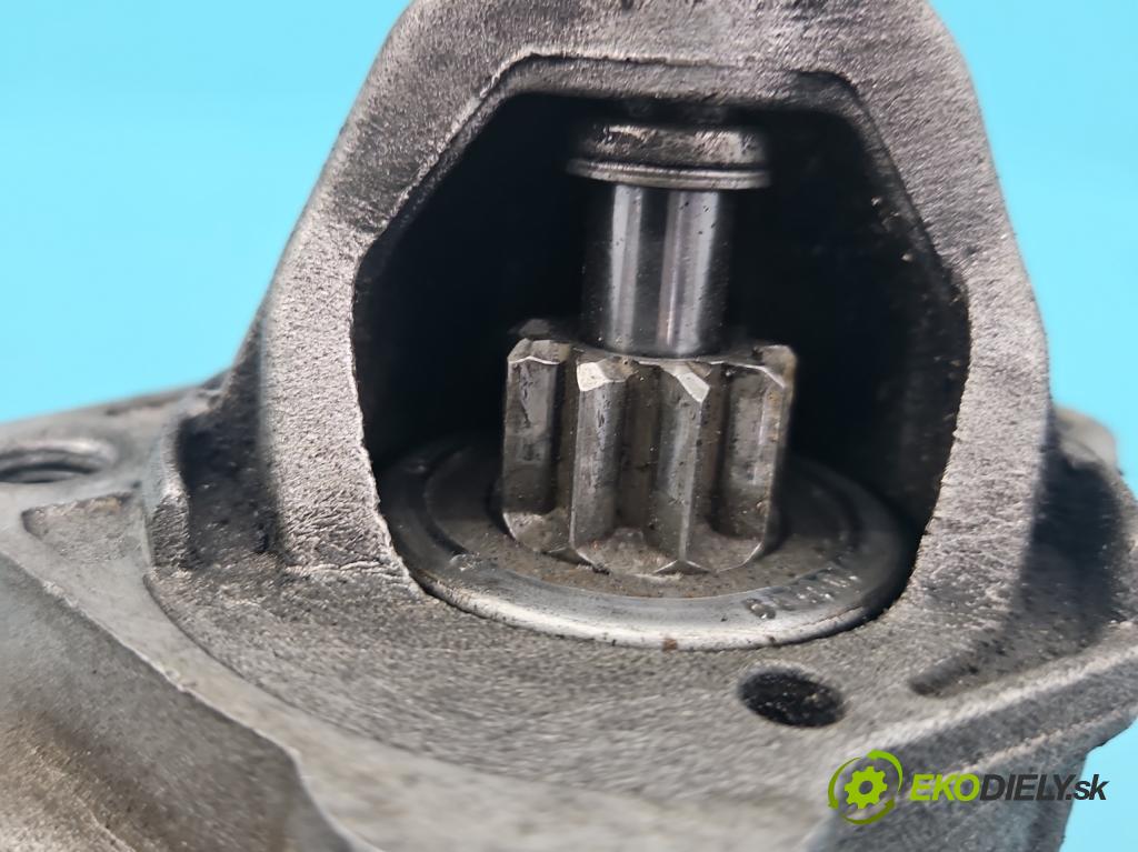 Vw Passat B5 1995-2005 1.6 8V 101 HP manual 74 kW 1595 cm3 4- štartér  (Štartér)