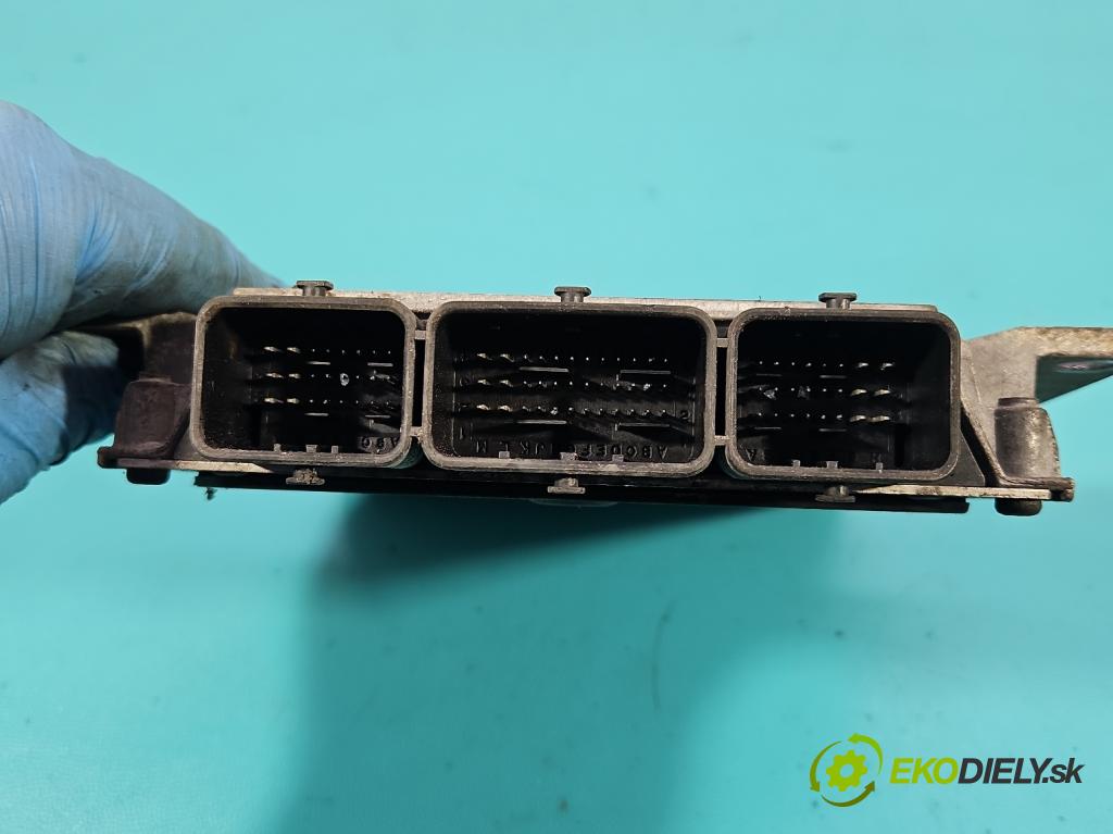 Peugeot 206 1.1 8V 60 HP manual 44,1 kW 1124 cm3 5- riadiaca jednotka motora 9644925780