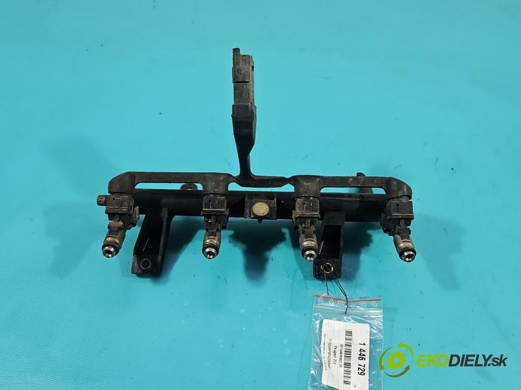 Peugeot 206 1.1 8V 60 HP manual 44,1 kW 1124 cm3 5- vstrek 9628982980D (Vstrekovač paliva)