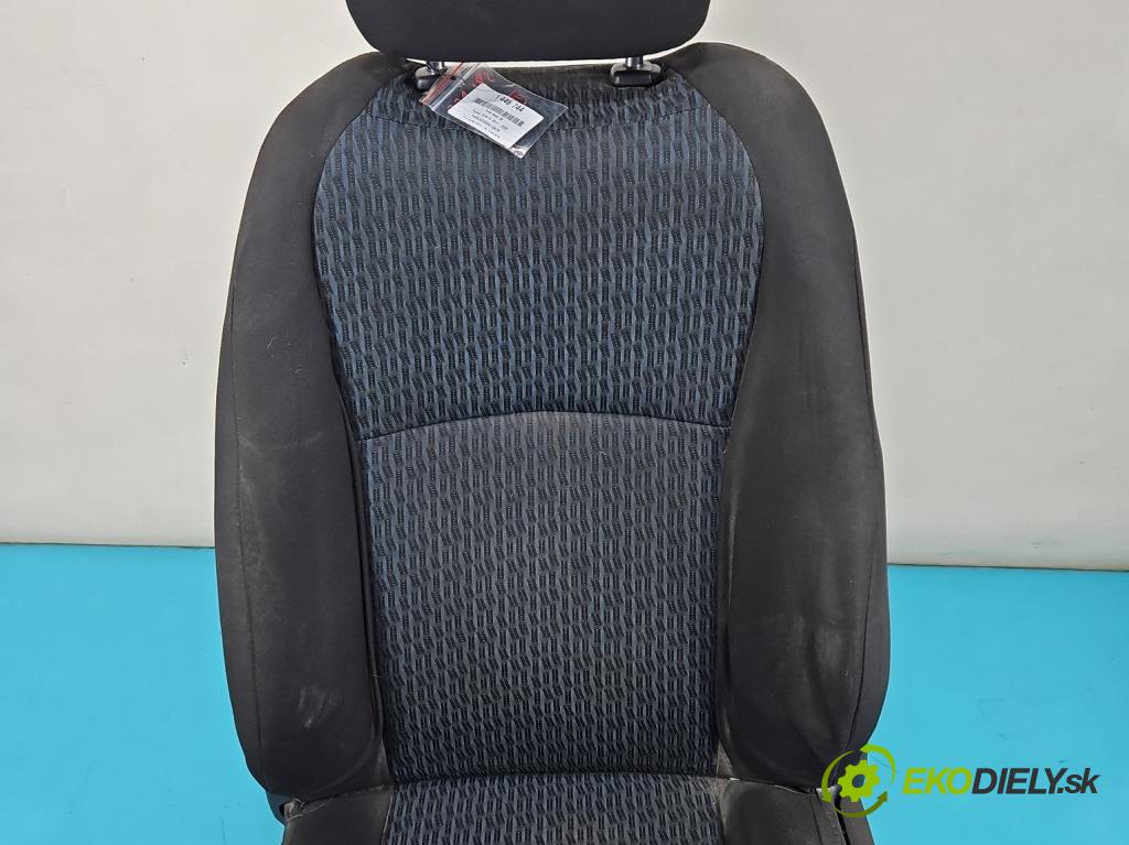 Toyota Yaris III 2011-2020 1.3 vvti 99 HP manual 73 kW 1329 cm3 5- Sedačka ľavý  (Sedadlo)