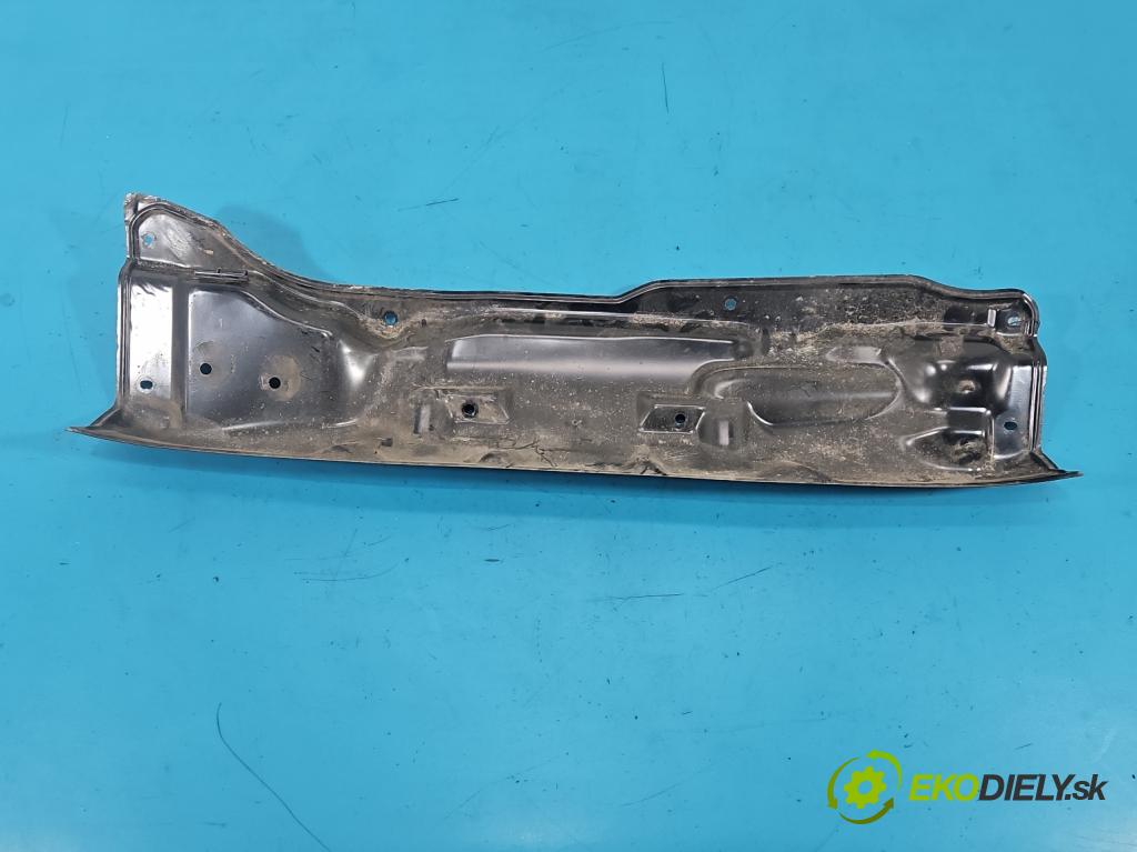 Skoda Rapid 2012-2019 1.2 TSI 86 hp manual 63 kW 1197 cm3 5- torpédo 6RA805275 (Plast pod čelním sklem)