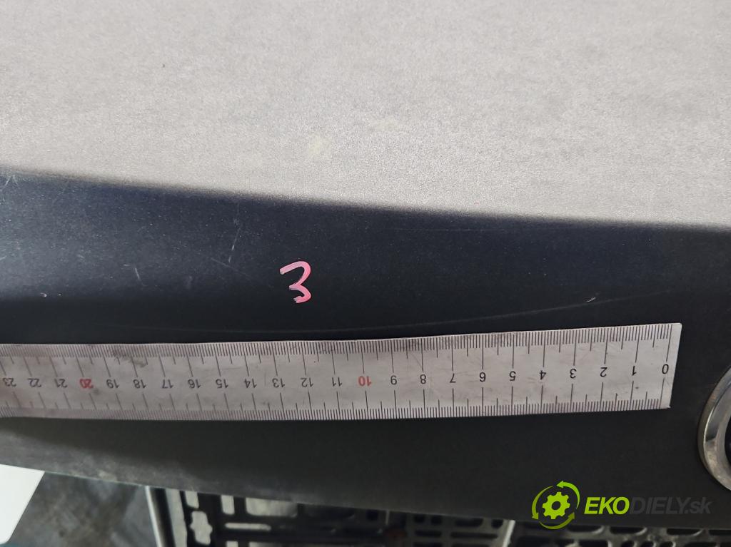 Skoda Rapid 2012-2019 1.2 TSI 86 hp manual 63 kW 1197 cm3 5- zadní kufrové dveře  (Zadní kapoty)