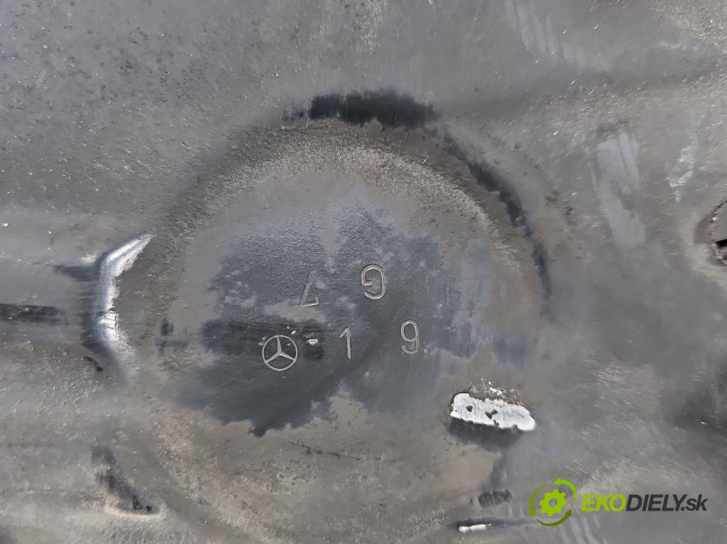 Mercedes E W211 2002-2009 3.0 V6 CDI 190 hp automatic 140 kW 2987 cm3 4- stěna přední  (Výztuhy přední)