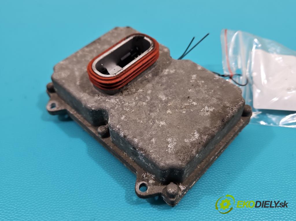 Mercedes E W211 2002-2009 3.0 V6 CDI 190 HP automatic 140 kW 2987 cm3 4- střídač: xenon 5DF008279-00 (Riadiaca jednotka xenónu)