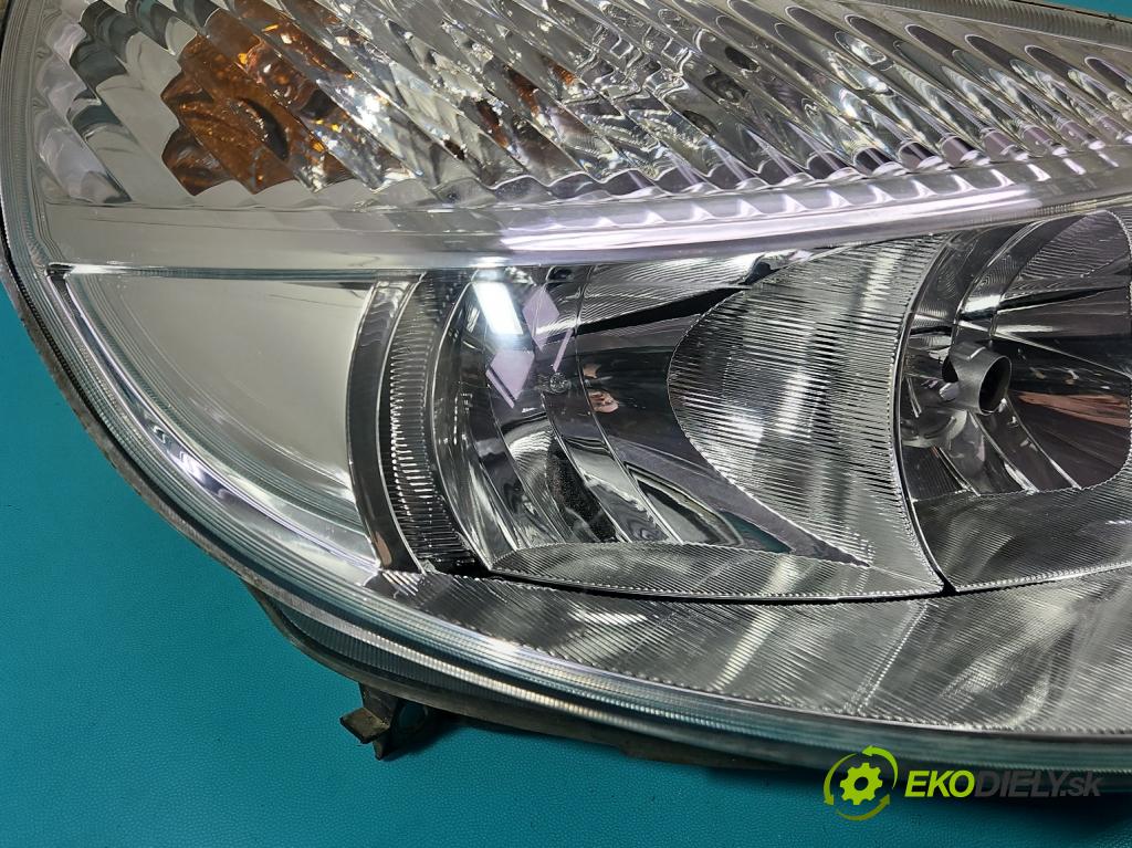 Renault Scenic II 2003-2009 2.0 16V 135 HP manual 99 kW 1998 cm3 5- Reflektor: pravý  (Svetlo predné pravé)