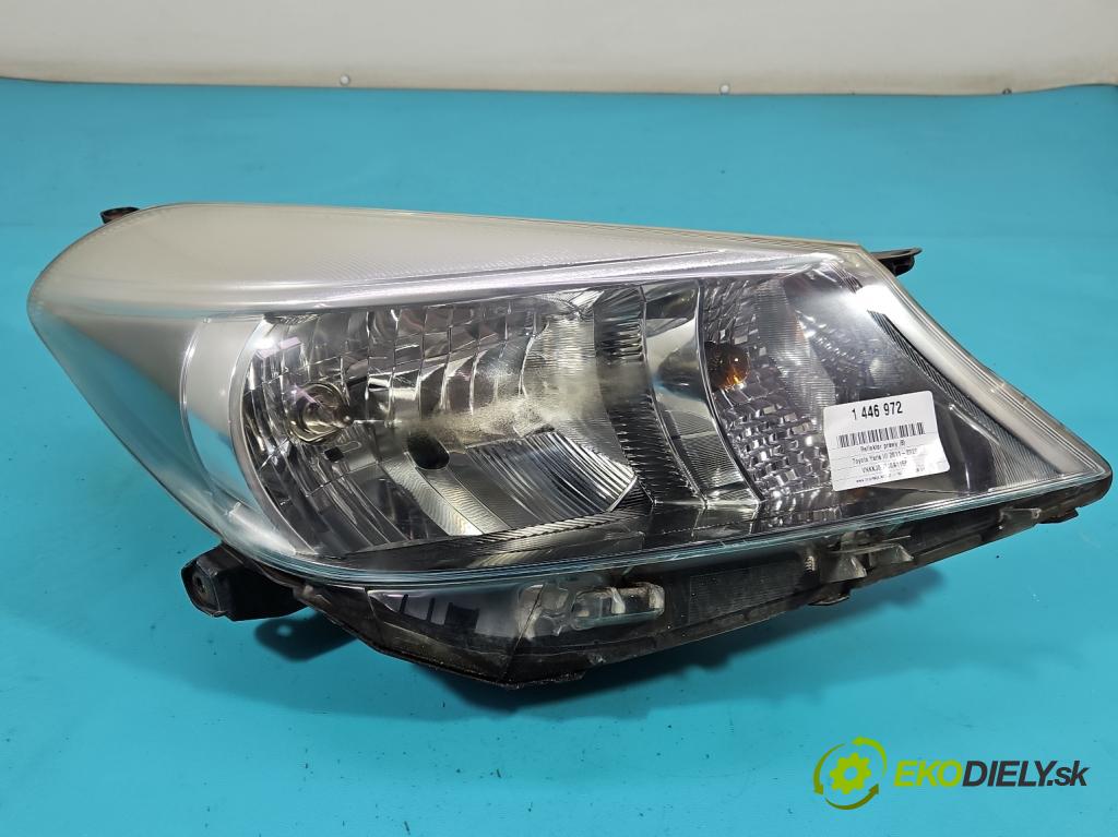 Toyota Yaris III 2011-2020 1.3 vvti 99 HP manual 73 kW 1329 cm3 5- Reflektor: pravý  (Svetlo predné pravé)