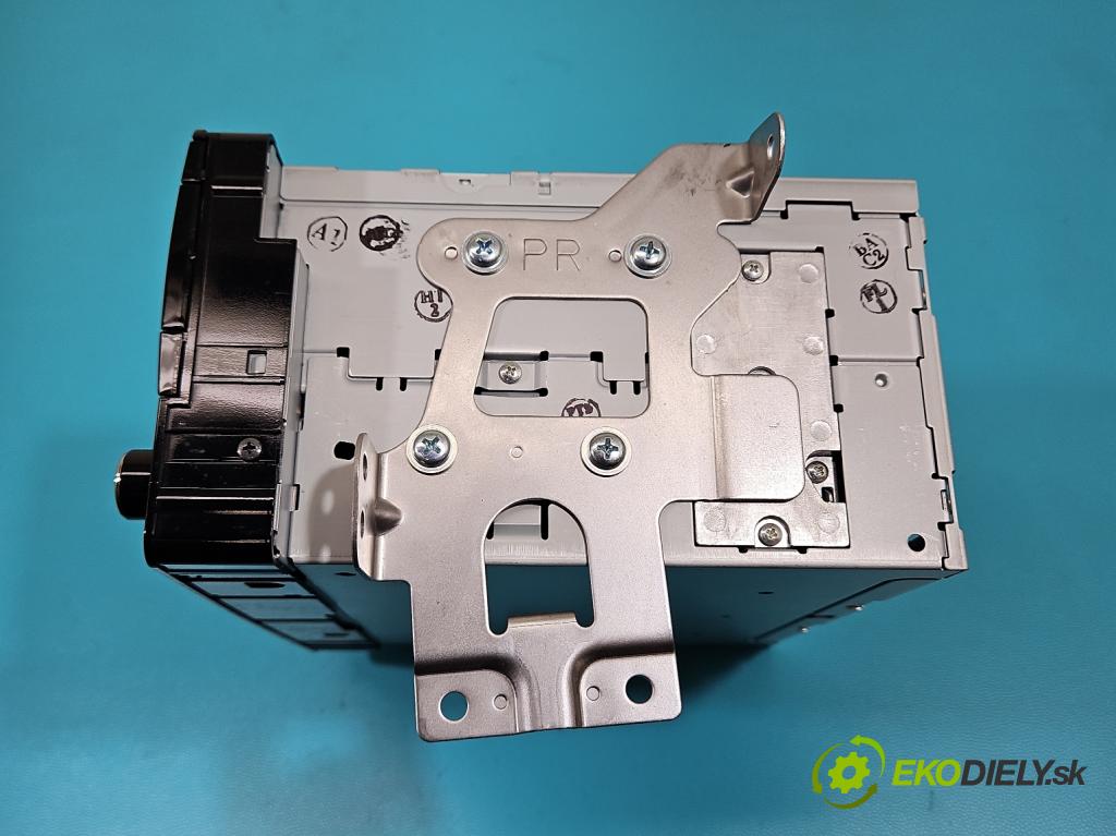Mitsubishi ASX 2010-2021 1.6 16V 117 HP manual 86 kW 1590 cm3 5- Radio originál 8701A750