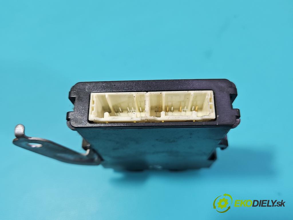 Toyota Yaris III 2011-2020 1.3 vvti 99 HP manual 73 kW 1329 cm3 5- riadiaca jednotka motora 89661-0DF50