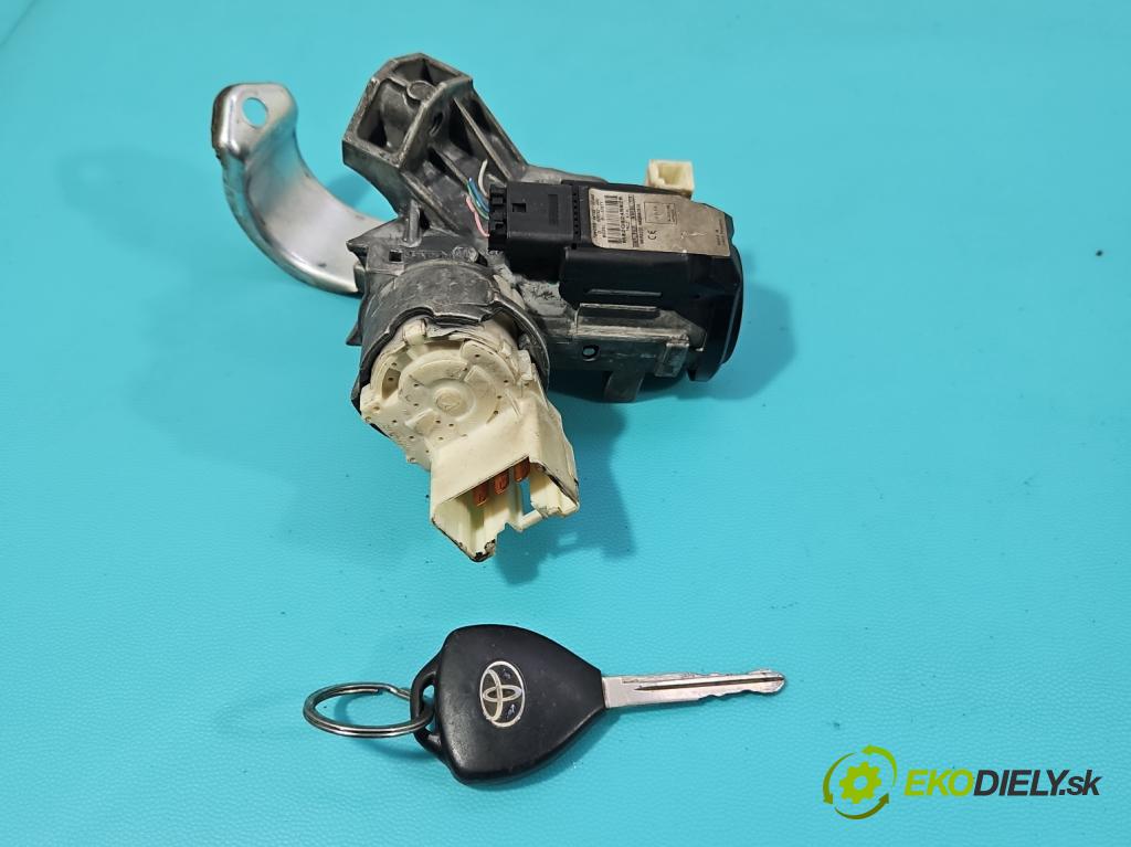 Toyota Yaris III 2011-2020 1.3 vvti 99 HP manual 73 kW 1329 cm3 5- riadiaca jednotka motora 89661-0DF50