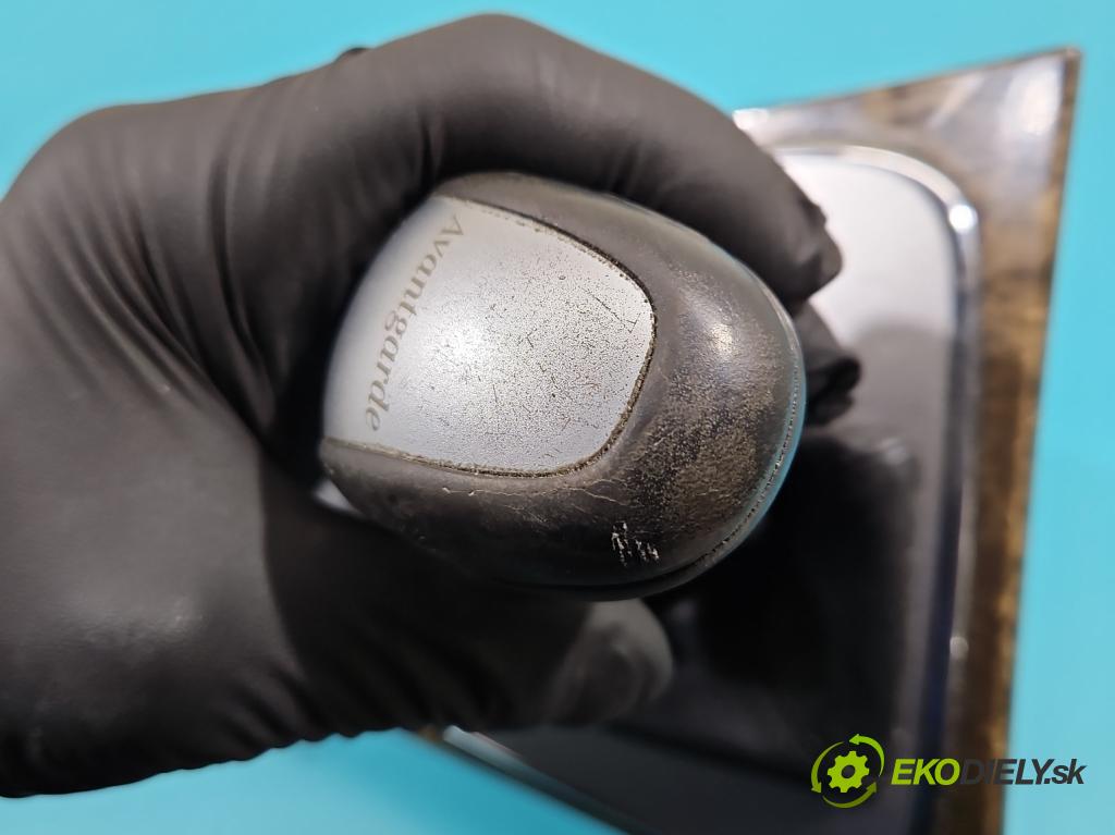 Mercedes E W211 2002-2009 3.0 V6 CDI 190 HP automatic 140 kW 2987 cm3 4- Páka: Změny: stupeň,rýchlosť A2112674224 (Rýchlostná páka (kulisa))