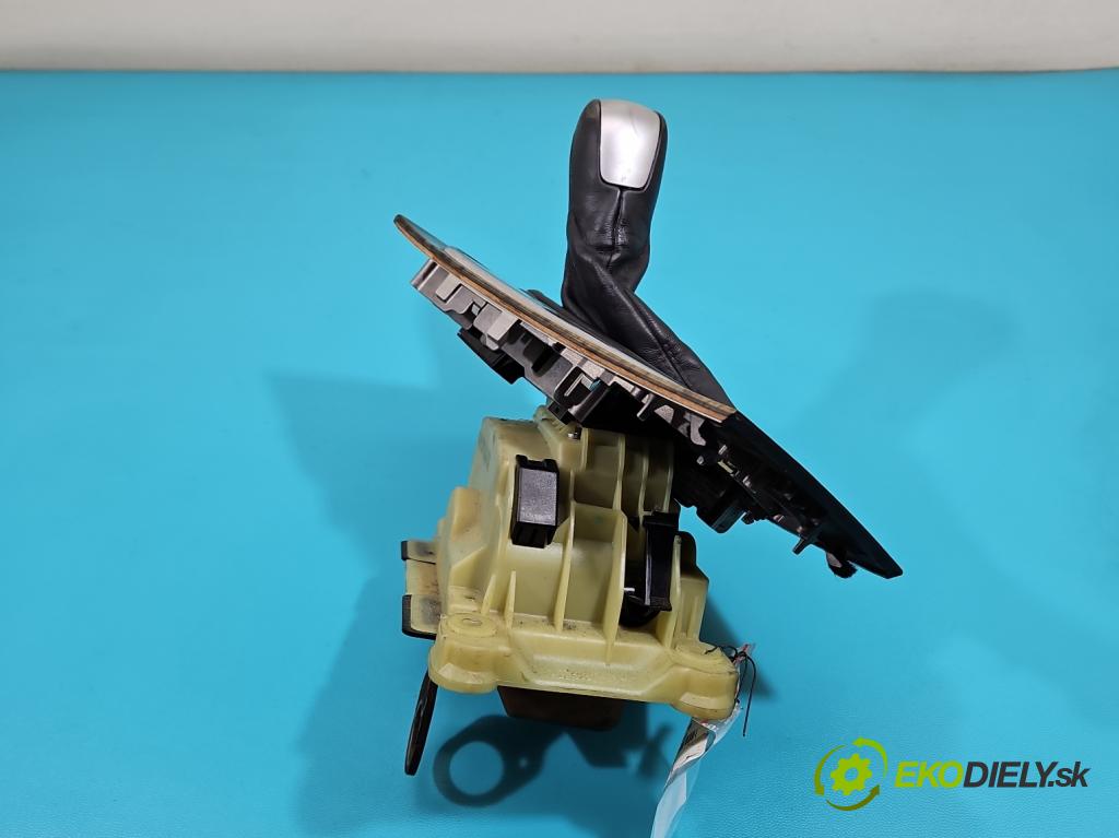 Mercedes E W211 2002-2009 3.0 V6 CDI 190 HP automatic 140 kW 2987 cm3 4- Páka: Změny: stupeň,rýchlosť A2112674224 (Rýchlostná páka (kulisa))