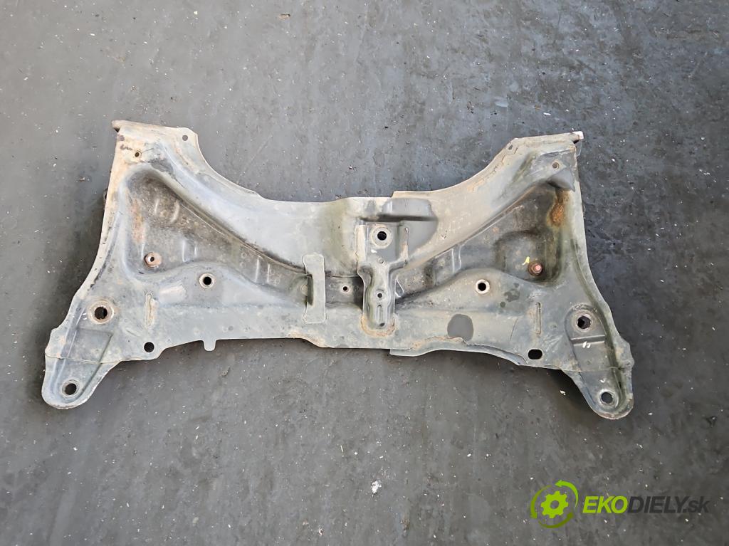Toyota Yaris III 2011-2020 1.3 vvti 99 HP manual 73 kW 1329 cm3 5- výstuha motora