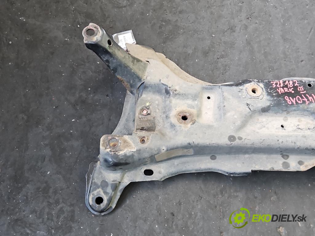 Toyota Yaris III 2011-2020 1.3 vvti 99 HP manual 73 kW 1329 cm3 5- výstuha motora