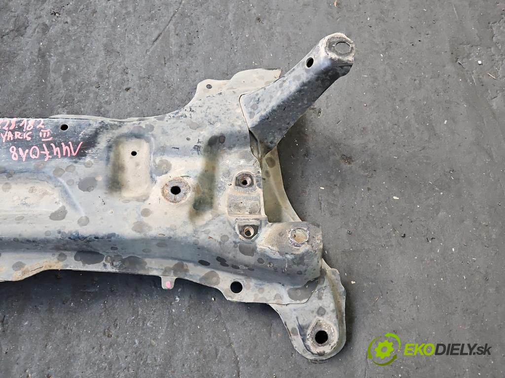 Toyota Yaris III 2011-2020 1.3 vvti 99 HP manual 73 kW 1329 cm3 5- výstuha motora