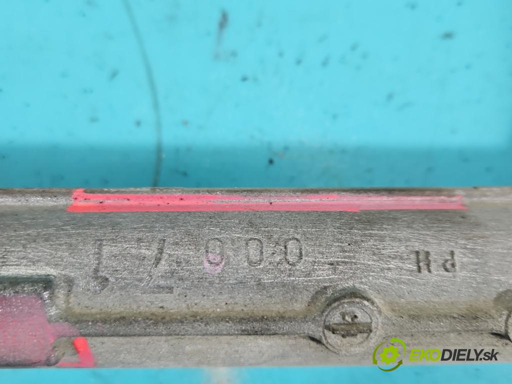 Toyota Yaris III 2011-2020 1.3 vvti 99 HP manual 73 kW 1329 cm3 5- Ozubené kolo: volant