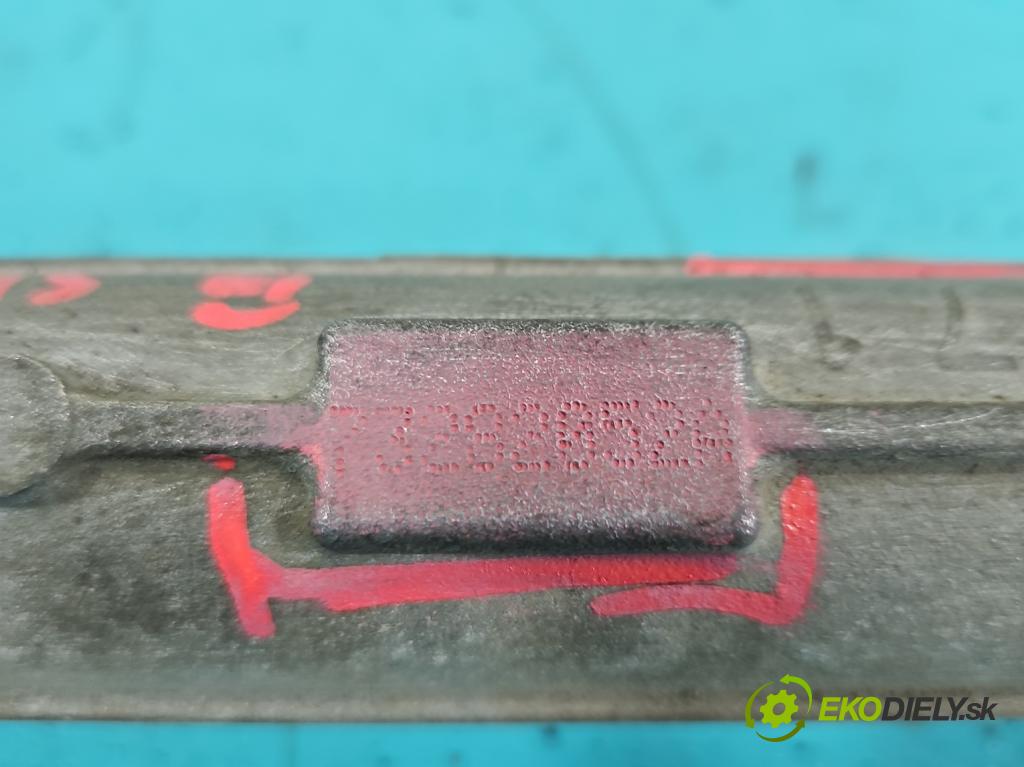 Toyota Yaris III 2011-2020 1.3 vvti 99 HP manual 73 kW 1329 cm3 5- Ozubené kolo: volant