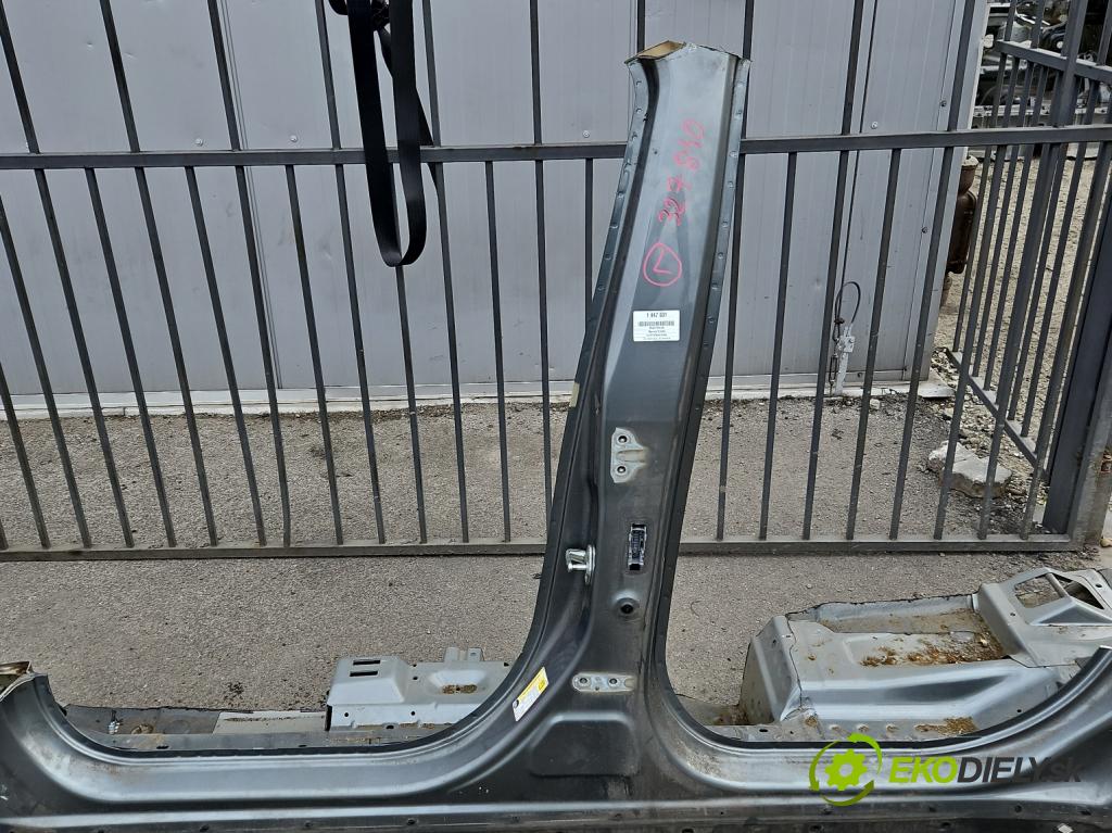 Chevrolet Orlando 2.0 VCDI 163 hp manual 120 kW 1998 cm3 5- práh levý  (Ostatní)