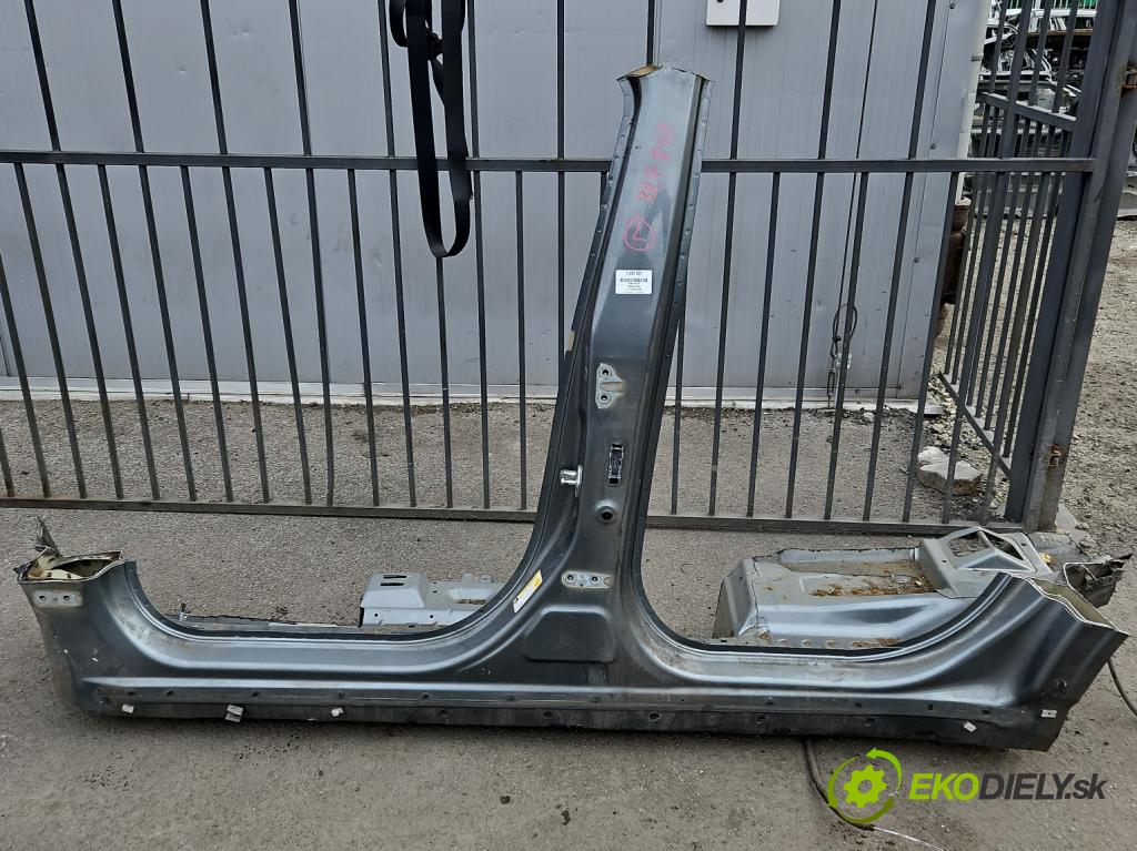 Chevrolet Orlando 2.0 VCDI 163 hp manual 120 kW 1998 cm3 5- práh levý  (Ostatní)