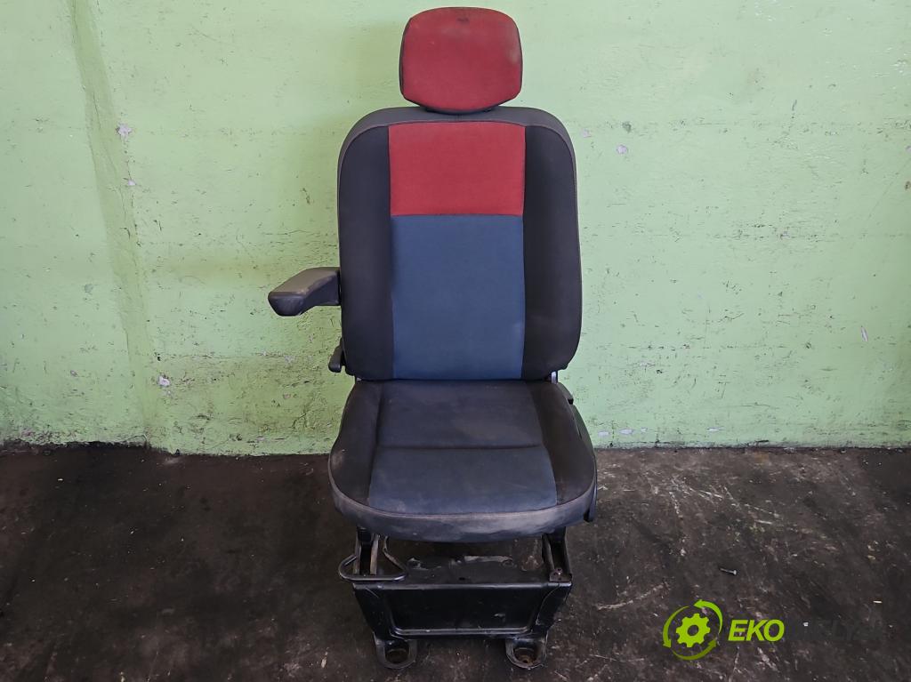 Renault Master III 2010-2019 2.3 dci 101 HP manual 74 kW 2299 cm3 5- Sedačka ľavý  (Sedadlo)