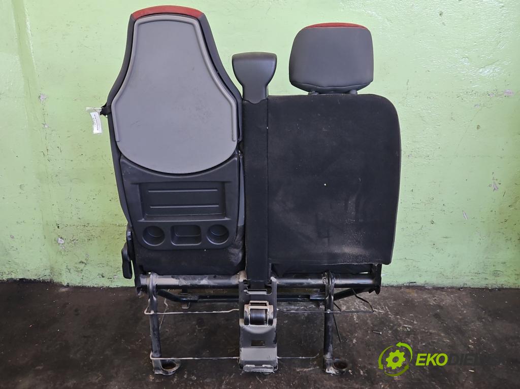 Renault Master III 2010-2019 2.3 dci 101 HP manual 74 kW 2299 cm3 5- Sedačka pravý  (Sedadlo)