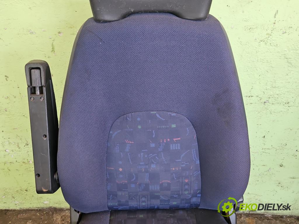 Fiat Ducato II 1994-2006 2.3 jtd 110 HP manual 81 kW 2286 cm3 5- Sedačka ľavý  (Sedadlo)