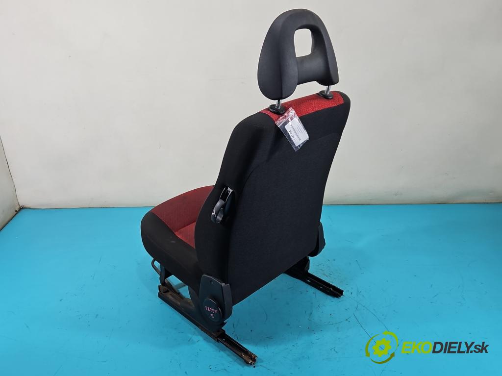 Fiat Seicento 1.1 54 HP manual 40 kW 1108 cm3 3- Sedačka ľavý  (Sedačka, sedadlo)