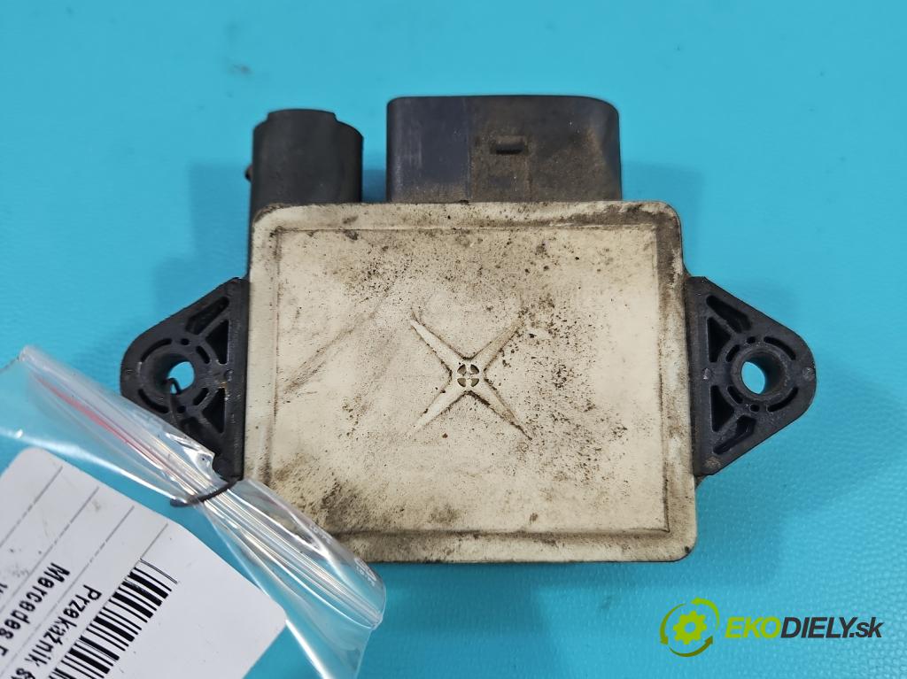 Mercedes E W211 2002-2009 3.0 V6 CDI 190 HP automatic 140 kW 2987 cm3 4- Relé: svíčky: zařicích: 0522140709 (Relé)