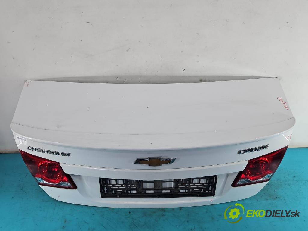 Chevrolet Cruze 1.6 16V 124 hp manual 91 kW 1598 cm3 4- zadní kufrové dveře  (Zadní kapoty)