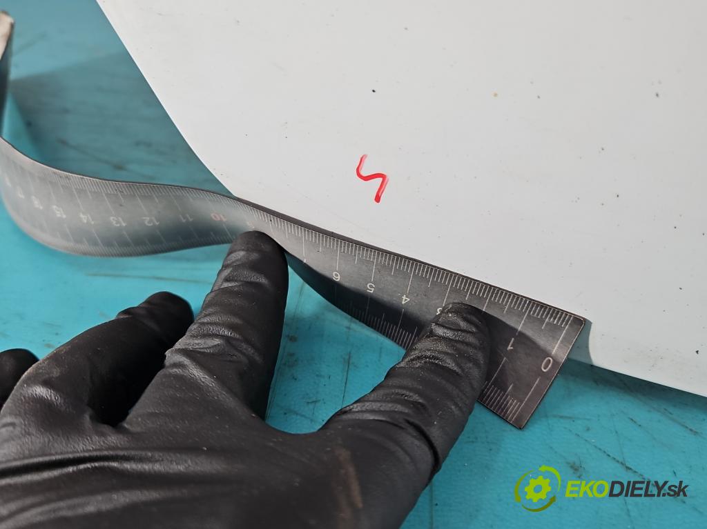 Chevrolet Cruze 1.6 16V 124 hp manual 91 kW 1598 cm3 4- zadní kufrové dveře  (Zadní kapoty)