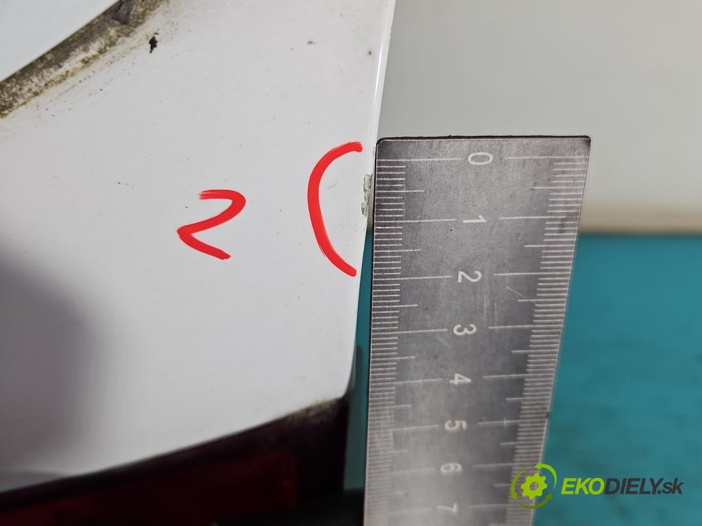 Chevrolet Cruze 1.6 16V 124 hp manual 91 kW 1598 cm3 4- zadní kufrové dveře  (Zadní kapoty)