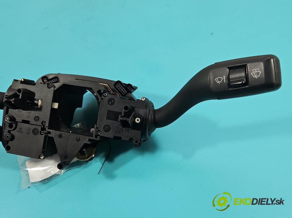 Audi A4 B6 2000-2004 2.0 20V 131 hp manual 96 kW 1984 cm3 4- Přepínač sdružený 8E0953549F (Páčky pod volantem)