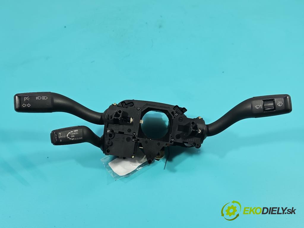 Audi A4 B6 2000-2004 2.0 20V 131 hp manual 96 kW 1984 cm3 4- Přepínač sdružený 8E0953549F (Páčky pod volantem)