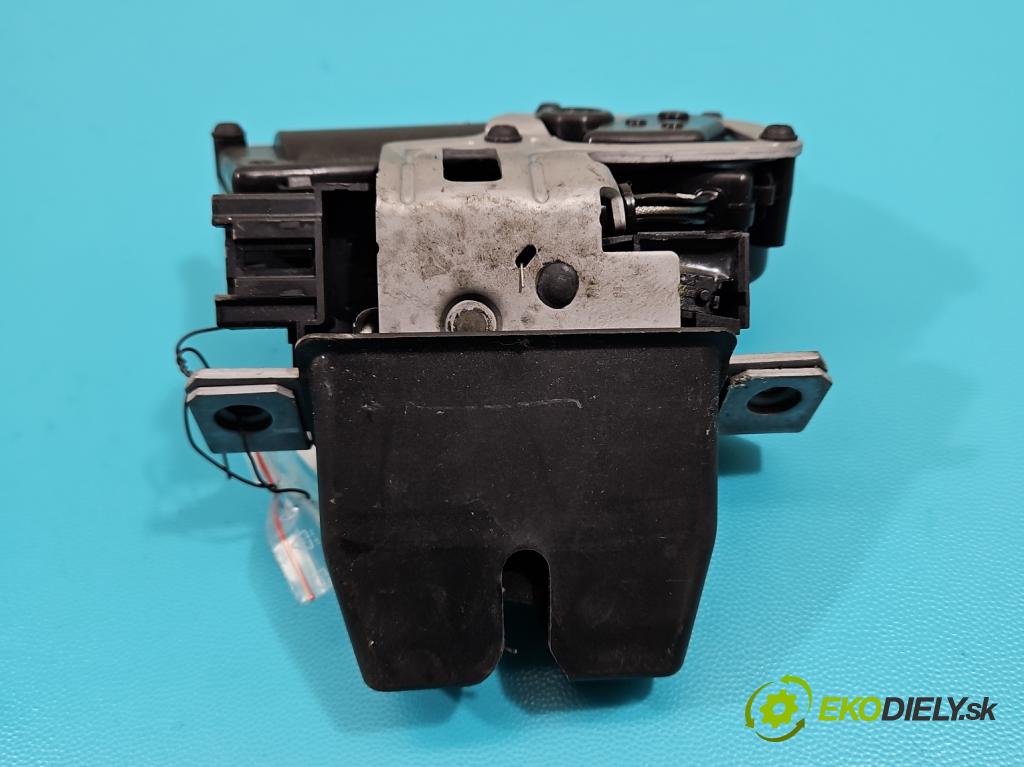 Ford Mondeo Mk5 2014-2022 2.0 tdci 179KM automatic 132 kW 1999 cm3 5- zámek kufrových dveří zadní DS7A-N442A66-BB