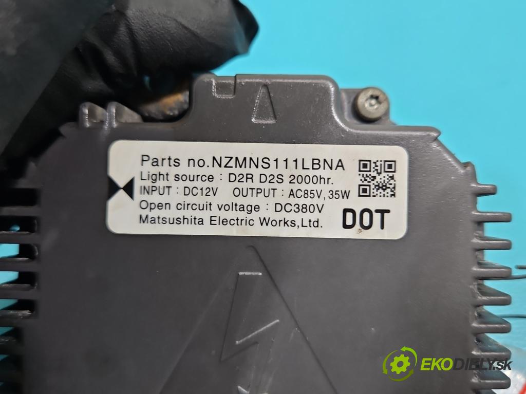 Infiniti FX I 2003-2008 3.5 V6 280KM: automatic 206 kW 3498 cm3 5- střídač: xenon NZMNS111LBNA (Riadiaca jednotka xenónu)