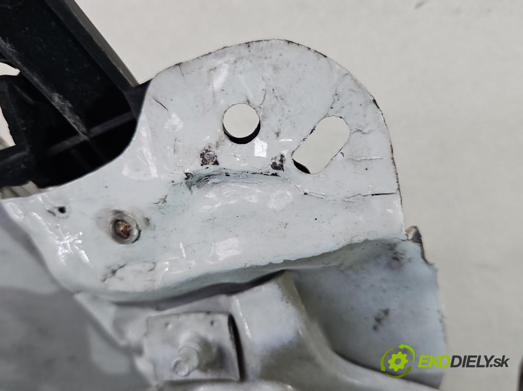 Chevrolet Cruze 1.6 16V 124 hp manual 91 kW 1598 cm3 4- blatnik přední levý  (Predné ľavé)