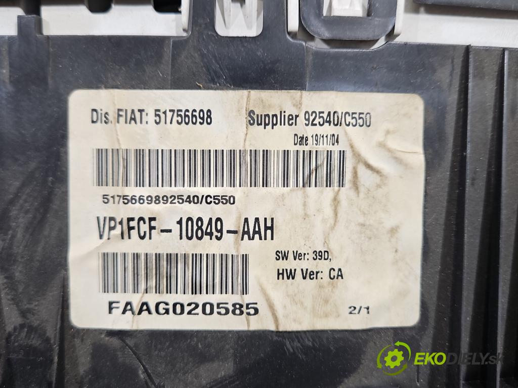 Fiat Stilo 1.6 16V 103 HP manual 76 kW 1596 cm3 3- prístrojovka/ budíky 51756698 (Prístrojová doska, displej)