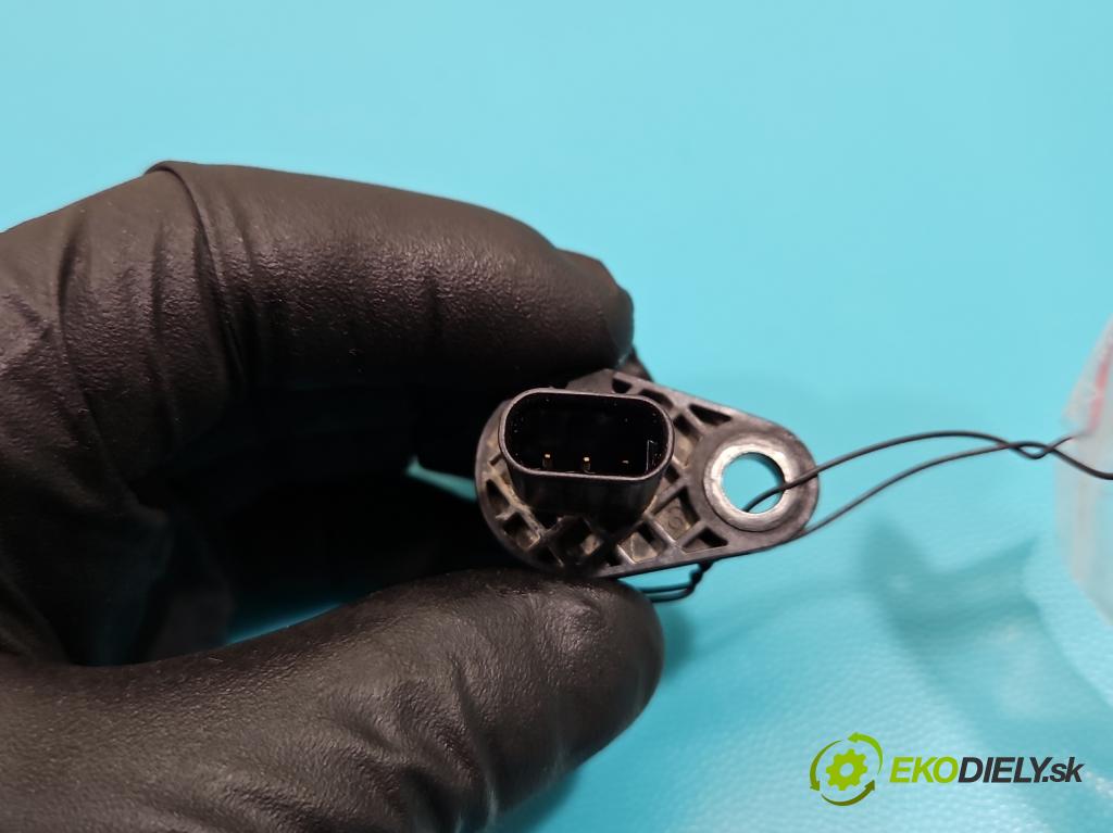 Audi A4 B8 2007-2015 1.8 TFSI 170 HP manual 125 kW 1798 cm3 4- snímač pozícia: hriadele kľukovej 06H.906.433.C (Snímač polohy kľukového hriadeľa)