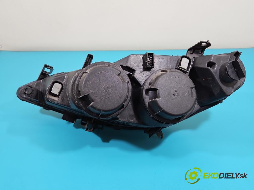 Peugeot 307 2.0 hdi 90 HP manual 66 kW 1997 cm3 5- Reflektor: pravý  (Svetlo predné pravé)