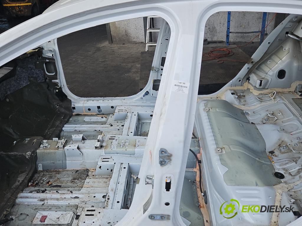 Chevrolet Cruze 1.6 16V 124 hp manual 91 kW 1598 cm3 4- práh levý  (Ostatní)