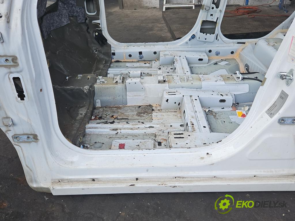 Chevrolet Cruze 1.6 16V 124 hp manual 91 kW 1598 cm3 4- práh levý  (Ostatní)