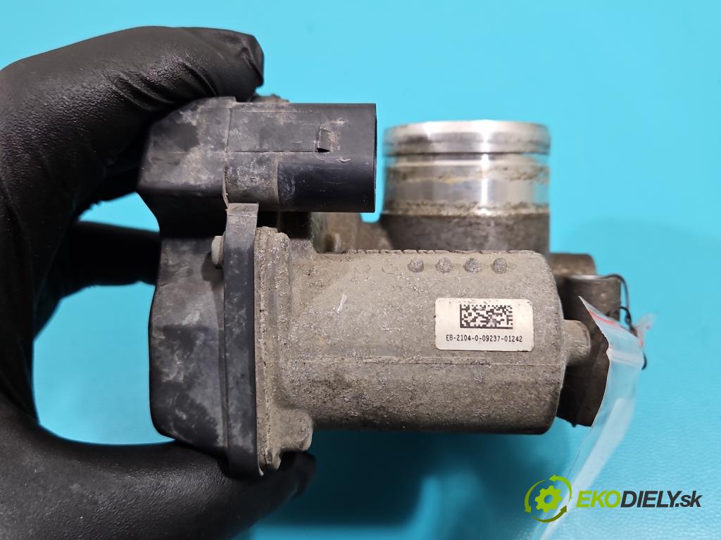 Skoda Fabia II 2007-2014 1.2 12V 69KM manual 51 kW 1198 cm3 5- klapka 03D133062E (Škrtiaca klapka)