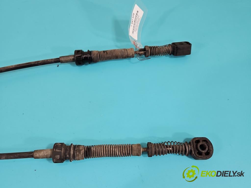 Skoda Fabia II 2007-2014 1.2 12V 69KM manual 51 kW 1198 cm3 5- Páka: Změny: stupeň,rýchlosť 6Q0711049CG (Rýchlostná páka (kulisa))