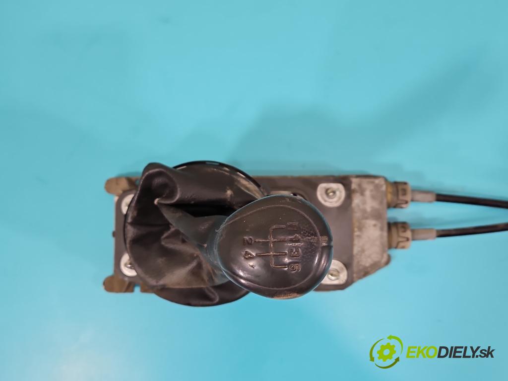 Skoda Fabia II 2007-2014 1.2 12V 69KM manual 51 kW 1198 cm3 5- Páka: Změny: stupeň,rýchlosť 6Q0711049CG (Rýchlostná páka (kulisa))