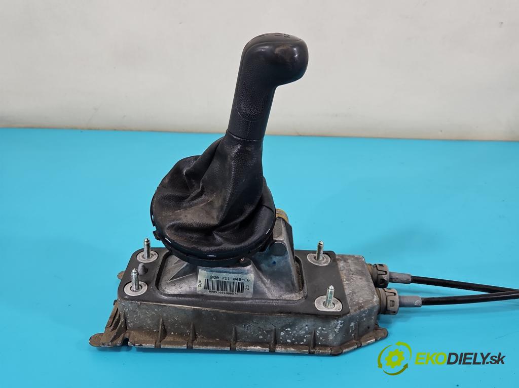 Skoda Fabia II 2007-2014 1.2 12V 69KM manual 51 kW 1198 cm3 5- Páka: Změny: stupeň,rýchlosť 6Q0711049CG (Rýchlostná páka (kulisa))
