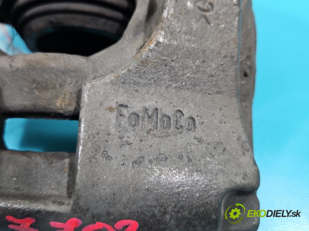 Ford Mondeo Mk5 2014-2022 2.0 tdci 179KM automatic 132 kW 1999 cm3 5- brzdič predné ľavý  (Kľučka dverí ostatné)