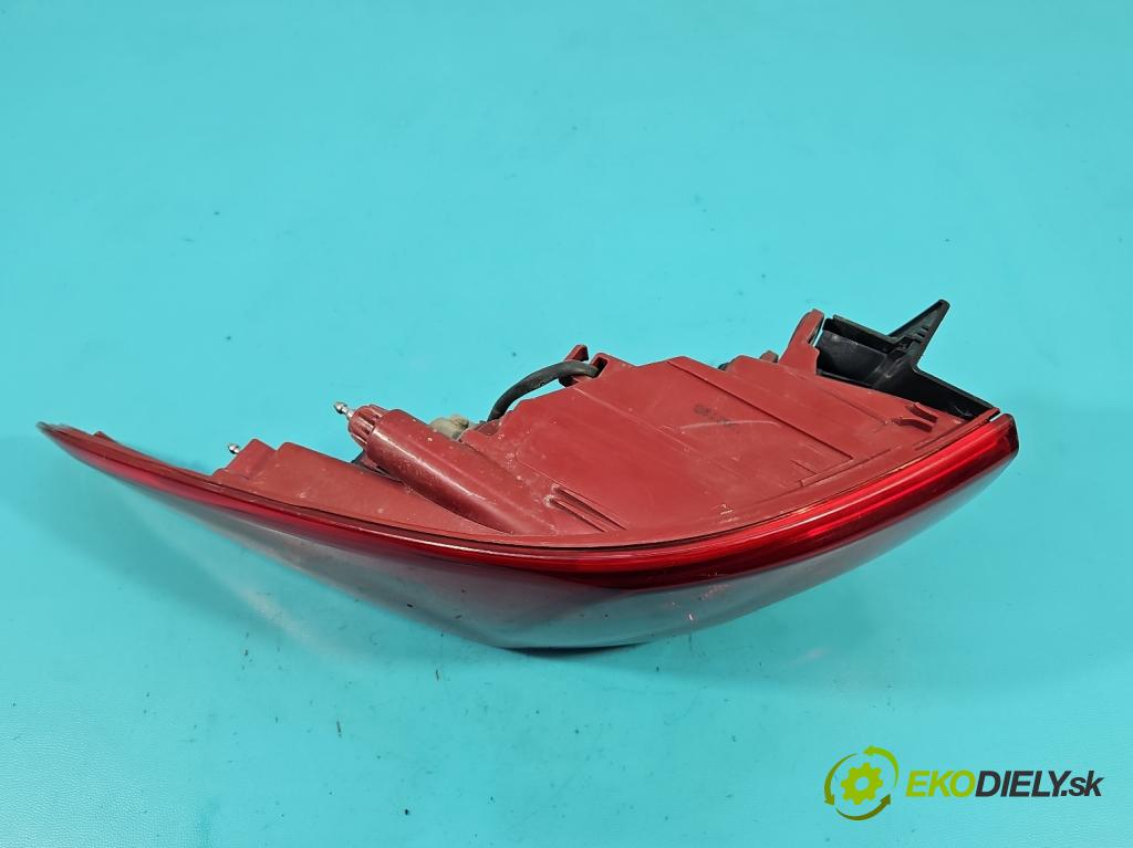 Kia Optima IV 2015-2020 1.7 crdi 141 hp manual 104 kW 1685 cm3 5- světlo zadní pravé 92402-D4 (Klika dveří ostatní)